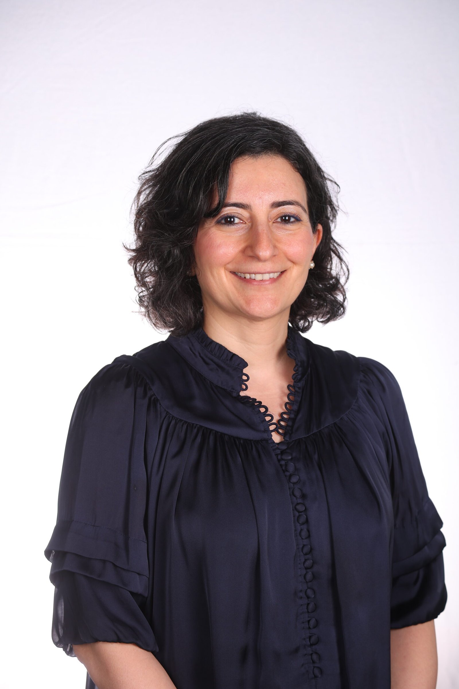 Ayşe Nilay ŞENOL